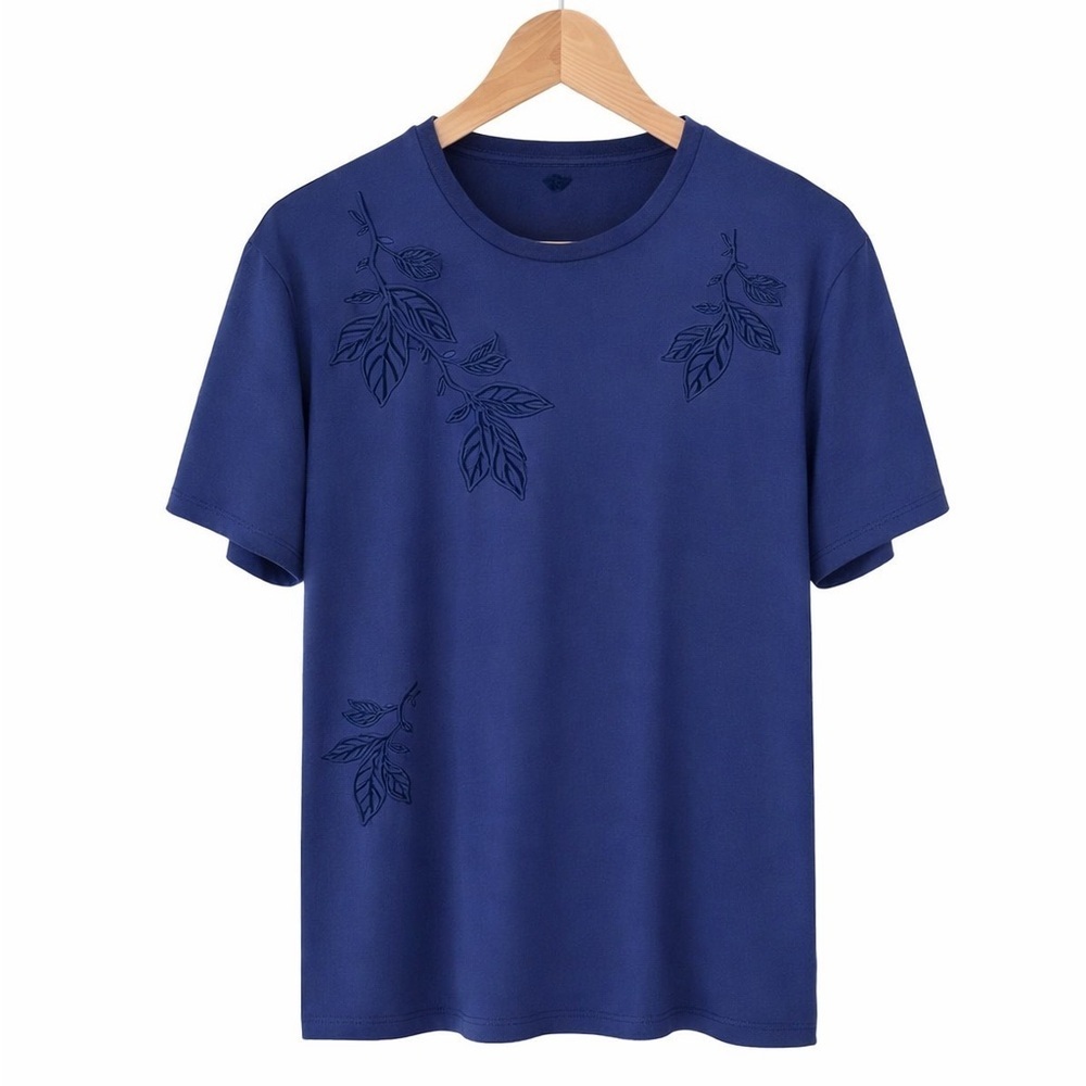 Giorgio Armani Embroidered Leaf T-Shirt, regular fit, Navy Blue Men’s Unisex L